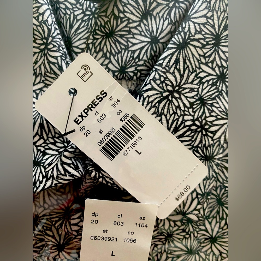 {NWT} EXPRESS extra slim 1MX